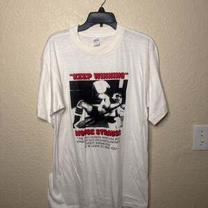 Vintage 1989 "Keep Winning" Bruce The Mouse Strauss Boxing T-Shirt.  XL.